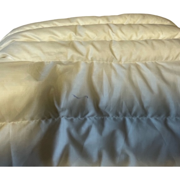 Women’s Patagonia Vest - Picture 4 of 4